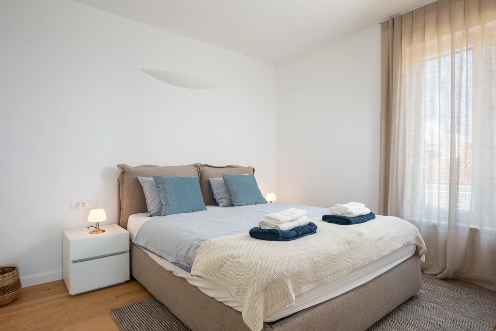 Designer Apartment in Novigrad for up to 6 Guests
