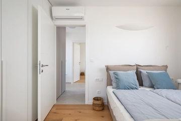 Designer Apartment in Novigrad for up to 6 Guests