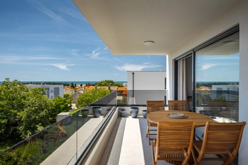 Designer Apartment in Novigrad for up to 6 Guests