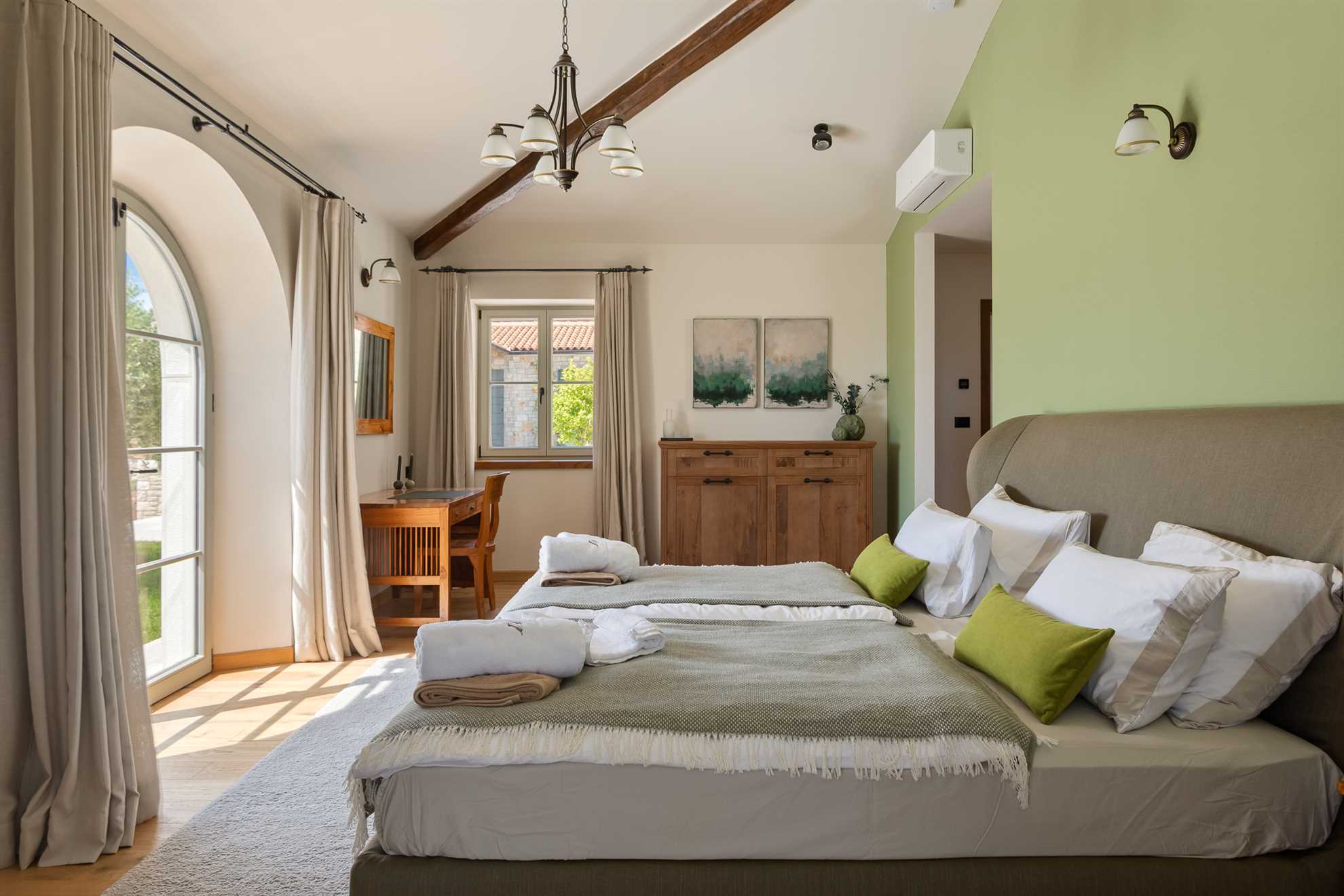 Villa Olive View - Your exclusive retreat