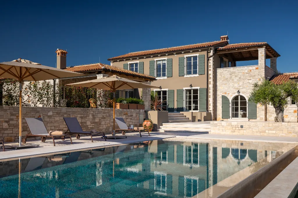 4-Bedroom Villa with Sea Views in Vabriga
