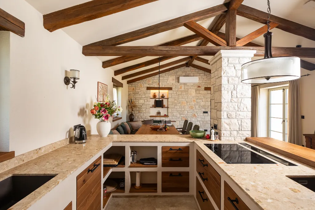 4-Bedroom Villa with Sea Views in Vabriga