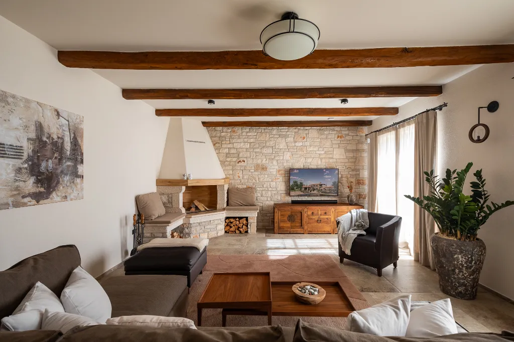 4-Bedroom Villa with Sea Views in Vabriga