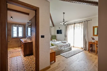 4-Bedroom Villa with Sea Views in Vabriga