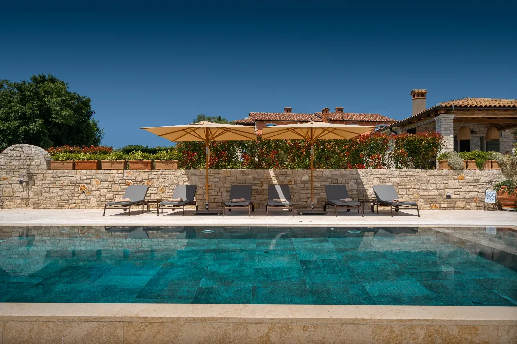 4-Bedroom Villa with Sea Views in Vabriga