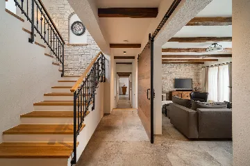 4-Bedroom Villa with Sea Views in Vabriga