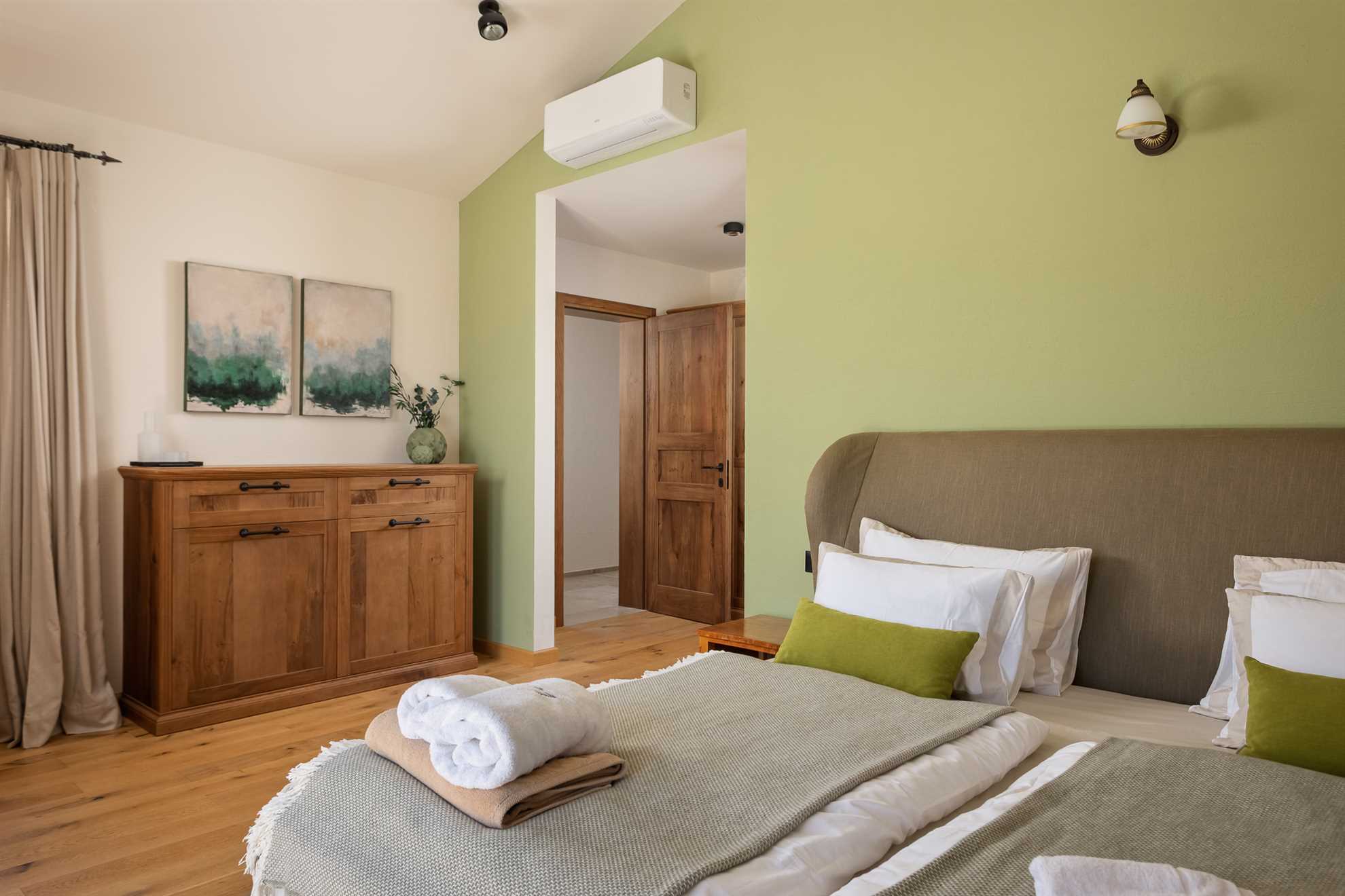 Villa Olive View - Your exclusive retreat