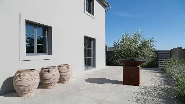 Villa for 10 with Pool in Tinjan