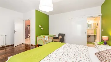 Višnjan Villa with Pool for 10 Guests