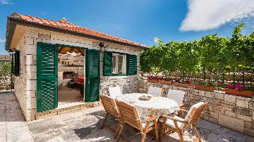Sea View Villa in Mirca, Brač