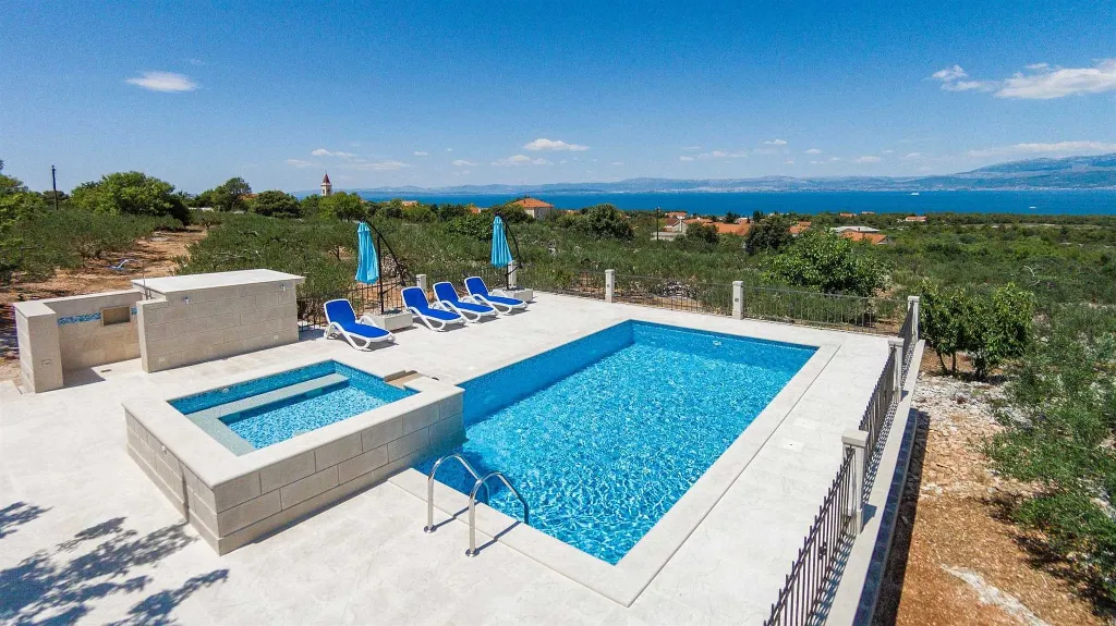Sea View Villa in Mirca, Brač