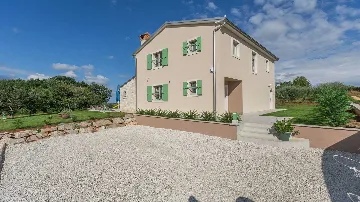 Villa for 8 Guests with Terrace in Višnjan