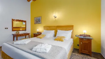 Villa for 8 Guests with Terrace in Višnjan