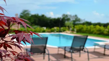 Villa with Pool and Garden in Tinjan