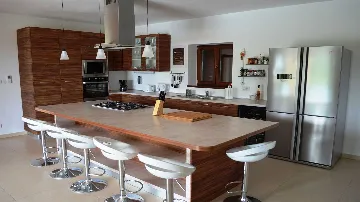 Villa with Pool and Garden in Tinjan