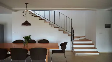 Villa with Pool and Garden in Tinjan