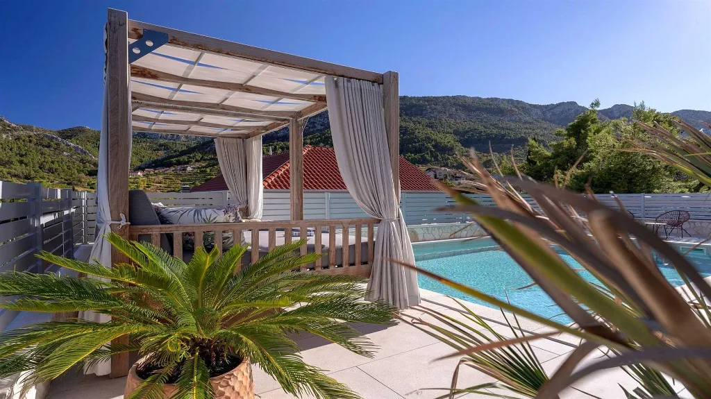 Villa Complex in Pitve, Croatia for 20 Guests