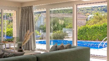 Modern Villa in Pitve, Hvar for 8 Guests