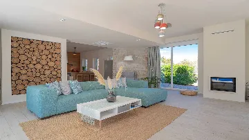 Modern Villa in Pitve, Hvar for 8 Guests