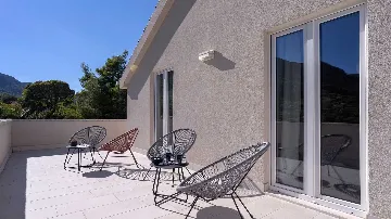 Modern Villa in Pitve, Hvar for 8 Guests