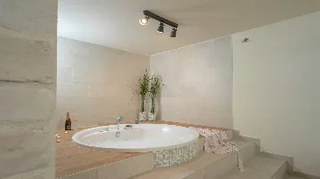 Villa with Pool in Pitve