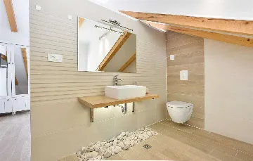 Serene Grove Retreat Pisak