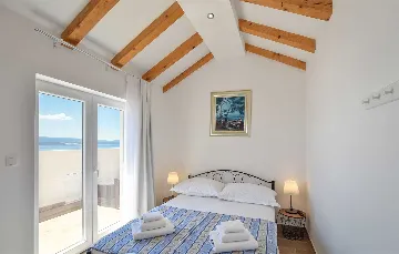 Serene Grove Retreat Pisak