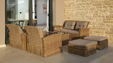 Villa with Pool for 8 Guests in Cukrići