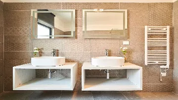 4-Bedroom Villa with Pool in Kaštel