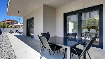 Two-Bedroom Villa with Pool in Vintijan