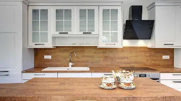 Two-Bedroom Villa with Pool in Vintijan