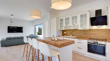 Two-Bedroom Villa with Pool in Vintijan