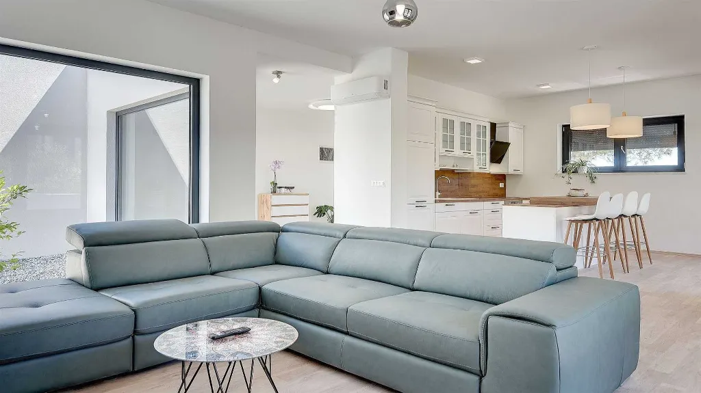 Two-Bedroom Villa with Pool in Vintijan