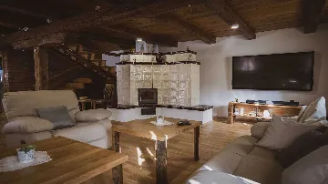 Villa with Sauna and Jacuzzi in Lopatinec