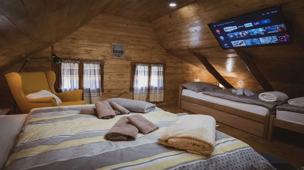Villa with Sauna and Jacuzzi in Lopatinec