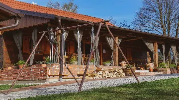 Villa with Sauna and Jacuzzi in Lopatinec