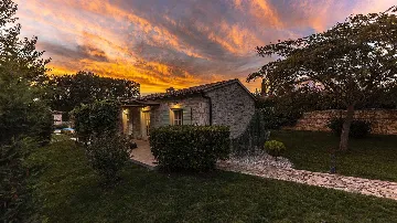 Villa Complex in Tinjan for 12 Guests