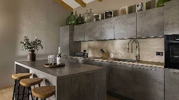 Stone Villa with Pool in Tinjan