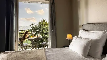 Stone Villa with Pool in Tinjan