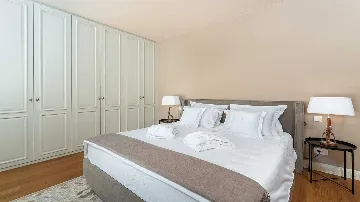 Modern Villa in Vabriga with Pool and Sauna