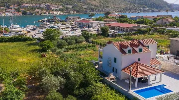 Villa with Pool in Mokošica