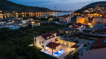 Villa with Pool in Mokošica