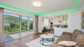 Villa with Pool in Mokošica