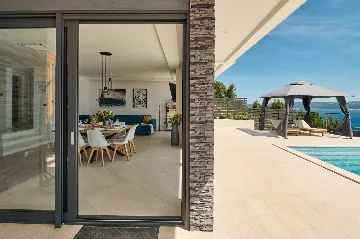 Coastal Retreat Villa with Pool in Lokva Rogoznica