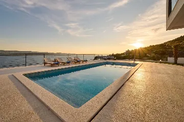 Coastal Retreat Villa with Pool in Lokva Rogoznica