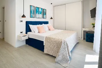 Coastal Retreat Villa with Pool in Lokva Rogoznica