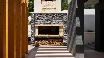 Coastal Retreat Villa with Pool in Lokva Rogoznica