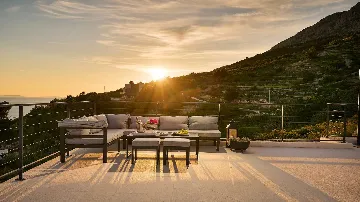 Coastal Retreat Villa with Pool in Lokva Rogoznica