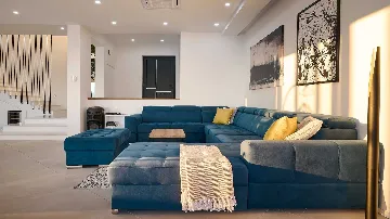 Coastal Retreat Villa with Pool in Lokva Rogoznica