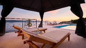 Coastal Retreat Villa with Pool in Lokva Rogoznica